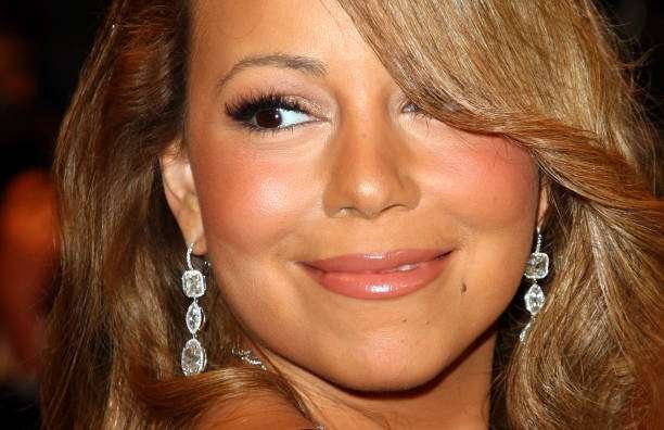 Mariah Carey’s Throwback Curls Are Bringing Back All the Feels Post-Holidays